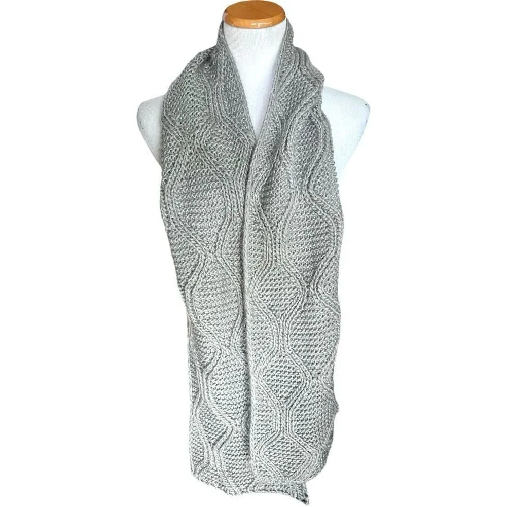 Womens Jessica Simpson Gray Gorgeous Shimmer Metallic Thread Knit Winter Scarf